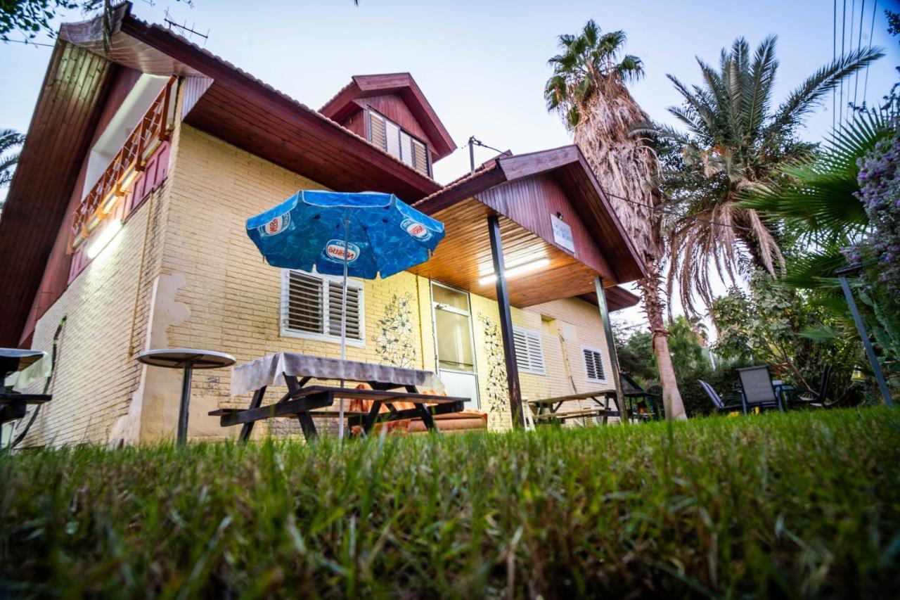 The Lowest Place On Earth B&B Neot HaKikar Extérieur photo